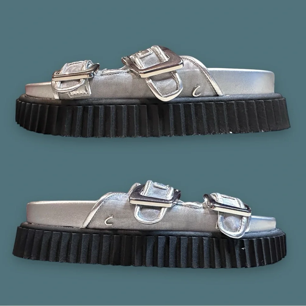 🎉HP🎉 NWOB Circus by Sam Edelman Chrissy Slide Sandals in Silver. Size 7.5 - Picture 9 of 10